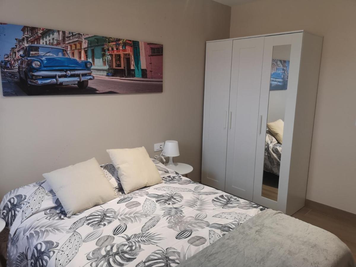 Hostal Mari En La Laguna, Alquiler Habitacion Privada En Hostal, 6 Habitaciones Cerca De La Universidad Y Aeropuerto Norte, 3 Banos Compartidos La Laguna  Eksteriør bilde