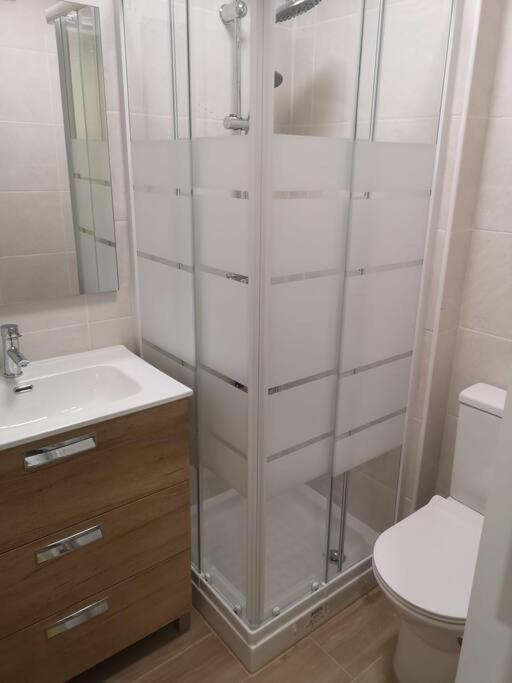 Hostal Mari En La Laguna, Alquiler Habitacion Privada En Hostal, 6 Habitaciones Cerca De La Universidad Y Aeropuerto Norte, 3 Banos Compartidos La Laguna  Eksteriør bilde
