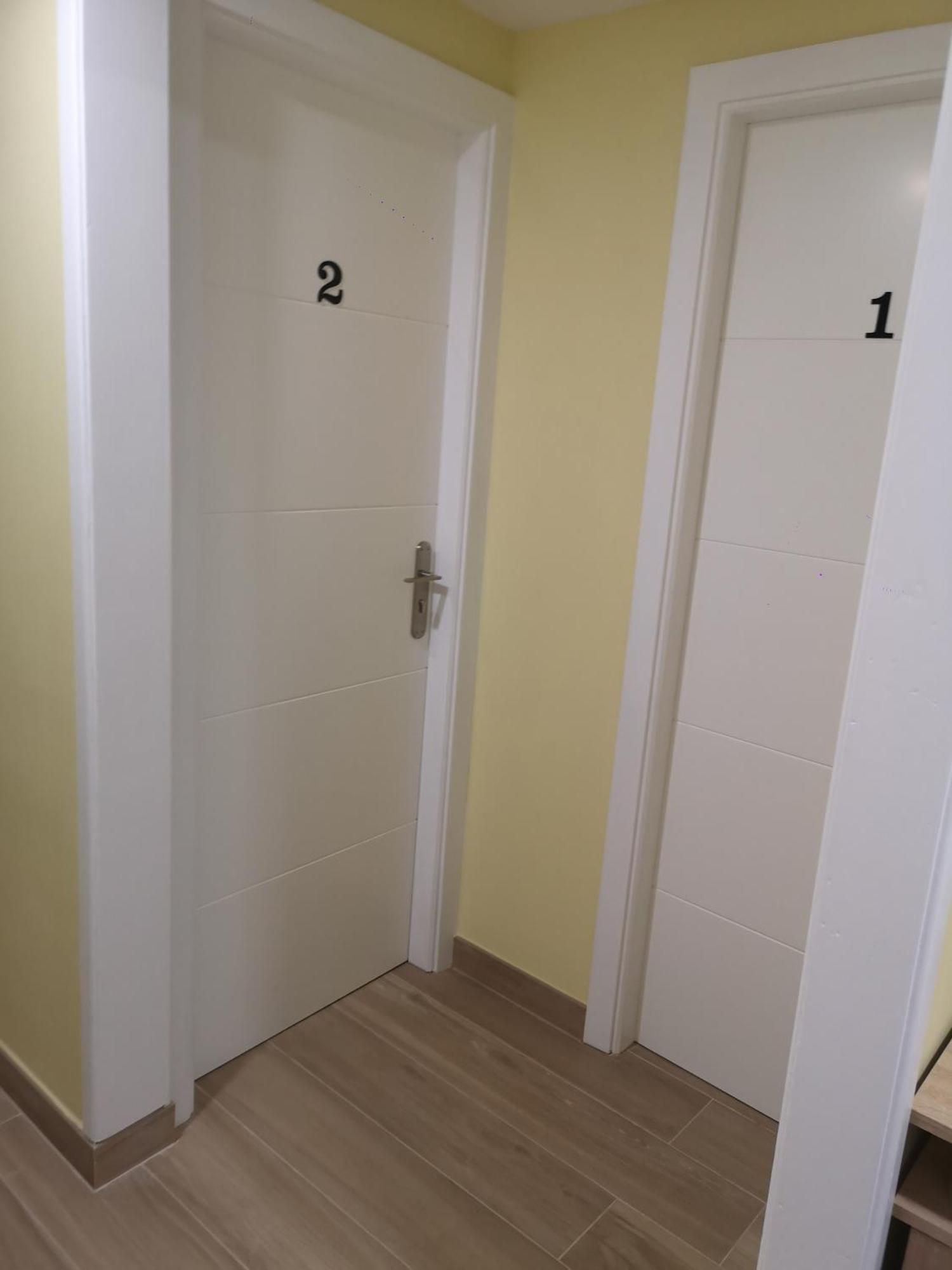 Hostal Mari En La Laguna, Alquiler Habitacion Privada En Hostal, 6 Habitaciones Cerca De La Universidad Y Aeropuerto Norte, 3 Banos Compartidos La Laguna  Eksteriør bilde