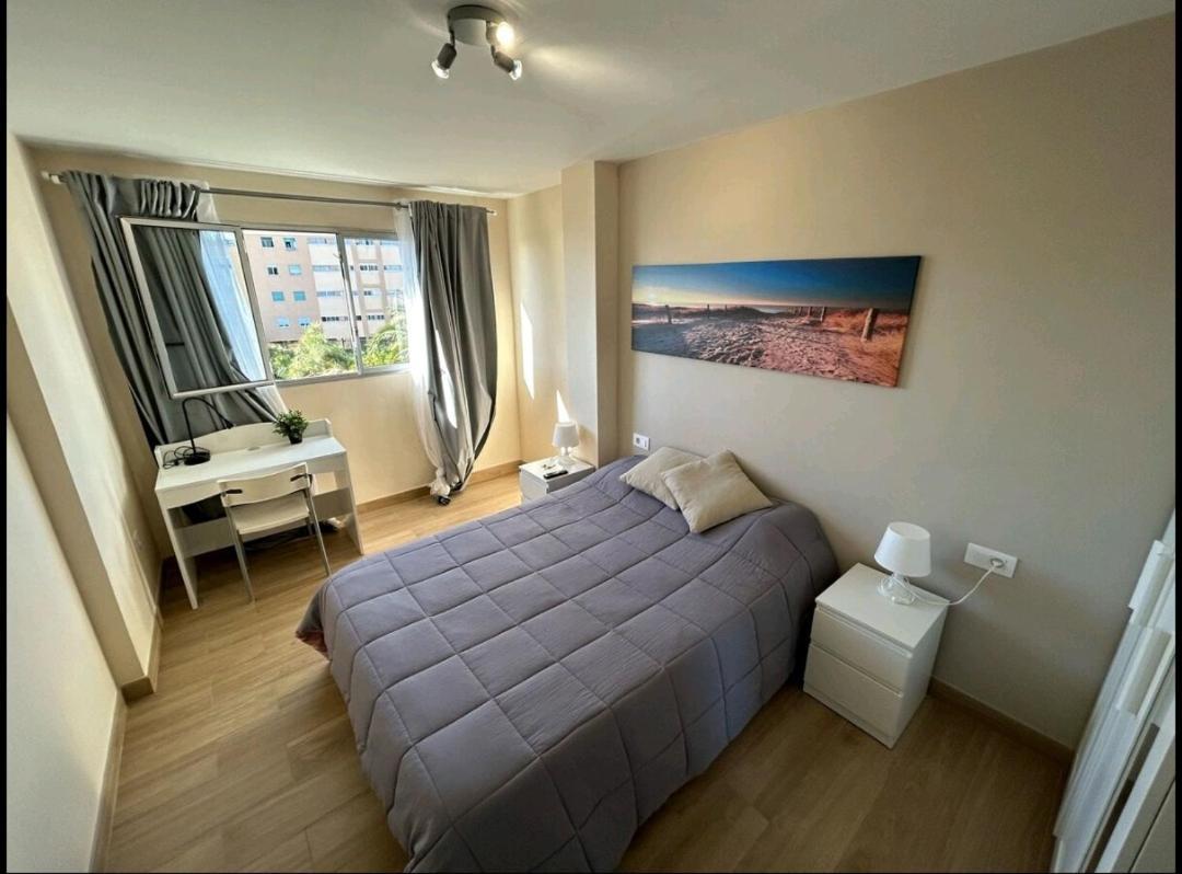 Hostal Mari En La Laguna, Alquiler Habitacion Privada En Hostal, 6 Habitaciones Cerca De La Universidad Y Aeropuerto Norte, 3 Banos Compartidos La Laguna  Eksteriør bilde